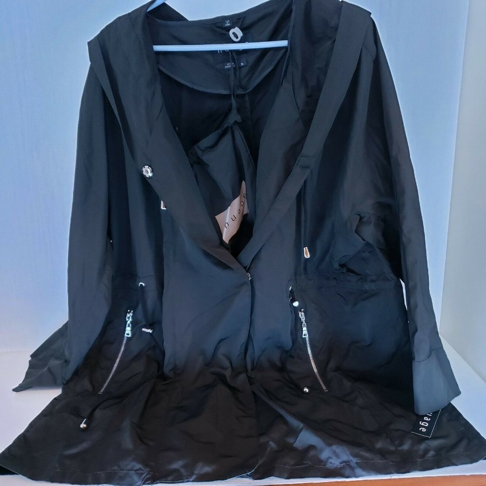 Nuage Water Repellent Snap-Up Jacket Windbreaker